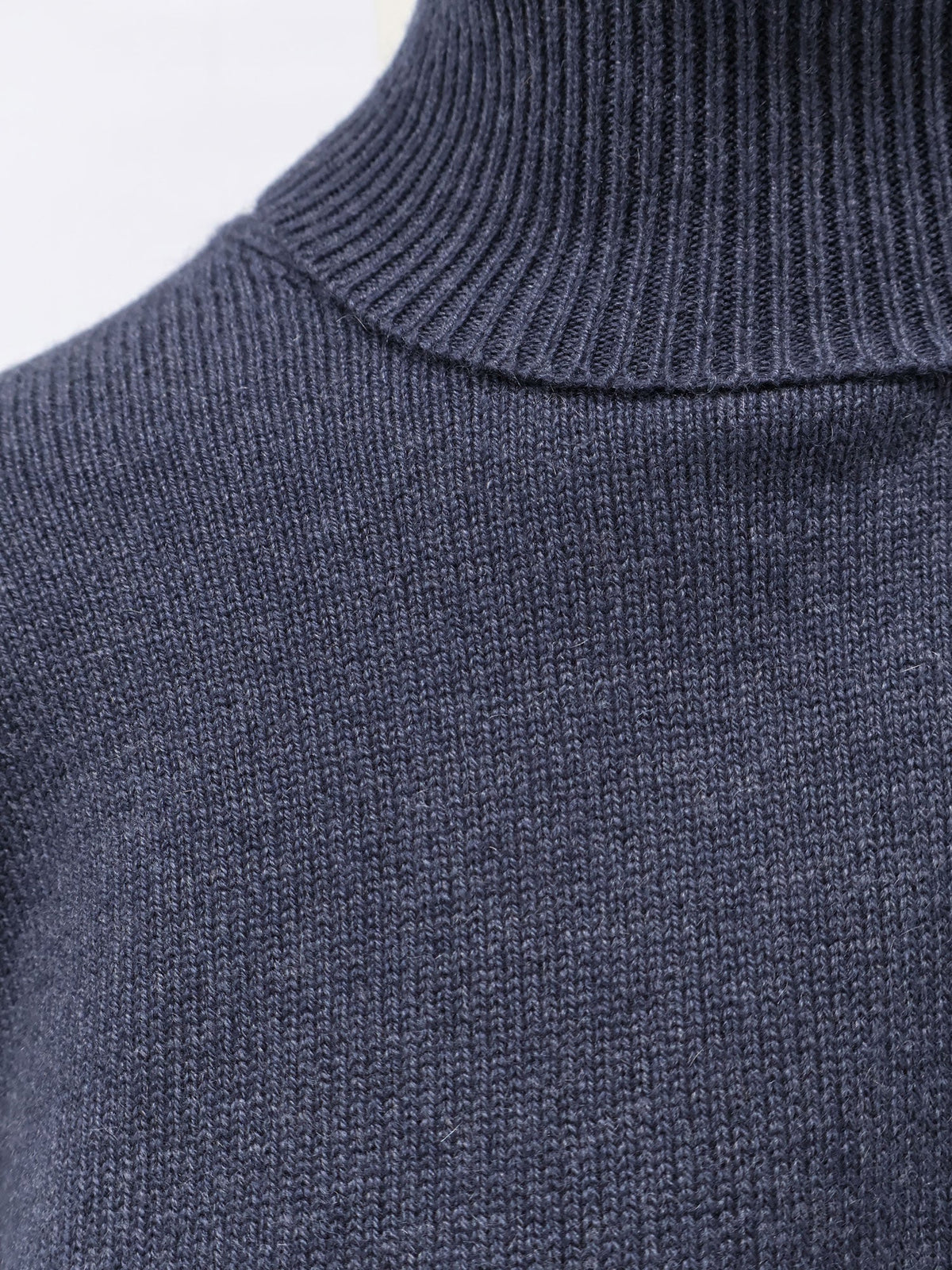 Brunello Cucinelli Cashmere turtleneck with Monili detail on the back - Blufreddo