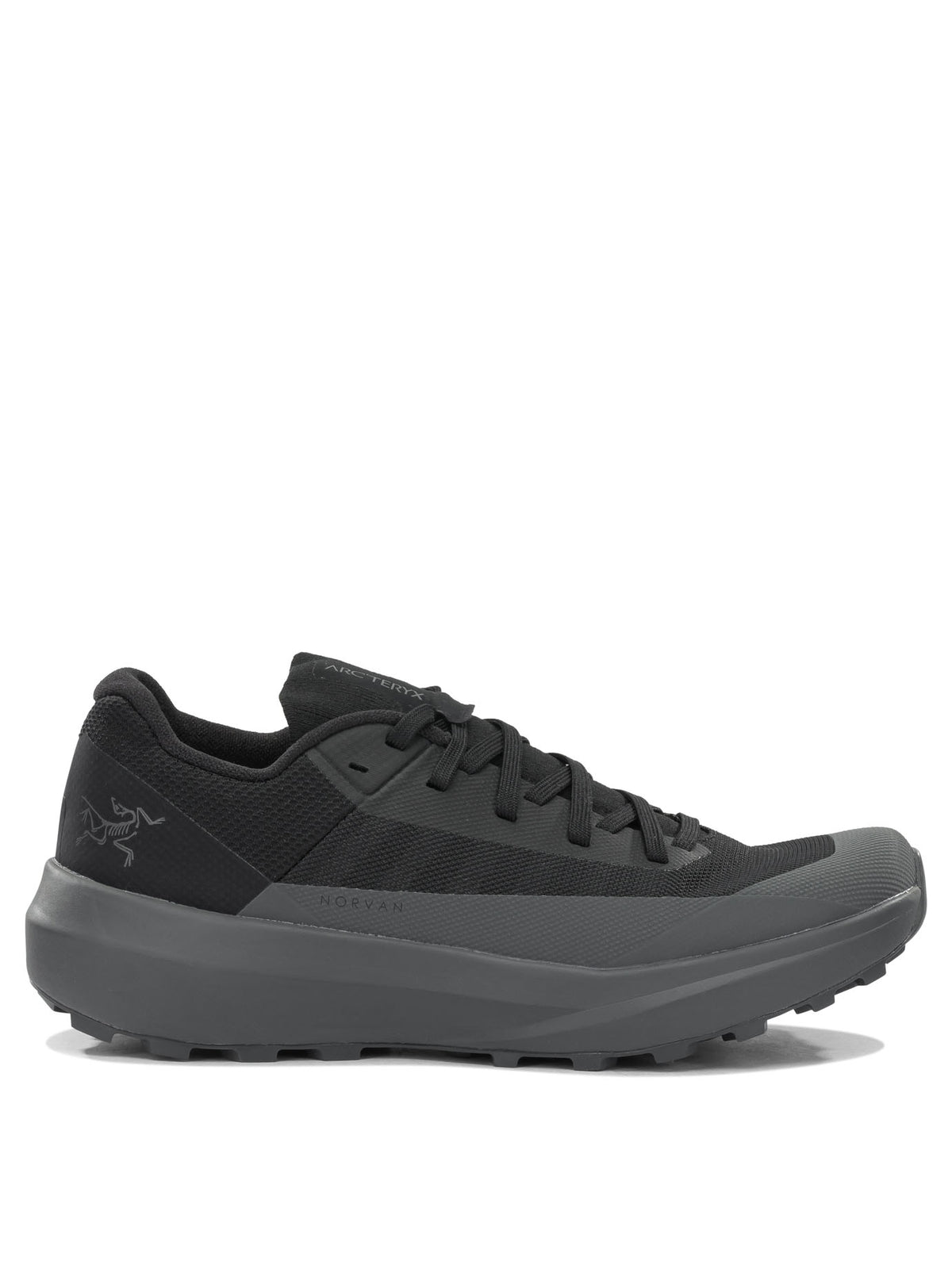 Arc'teryx "Norvan LD 4" Low-top sneakers - Black