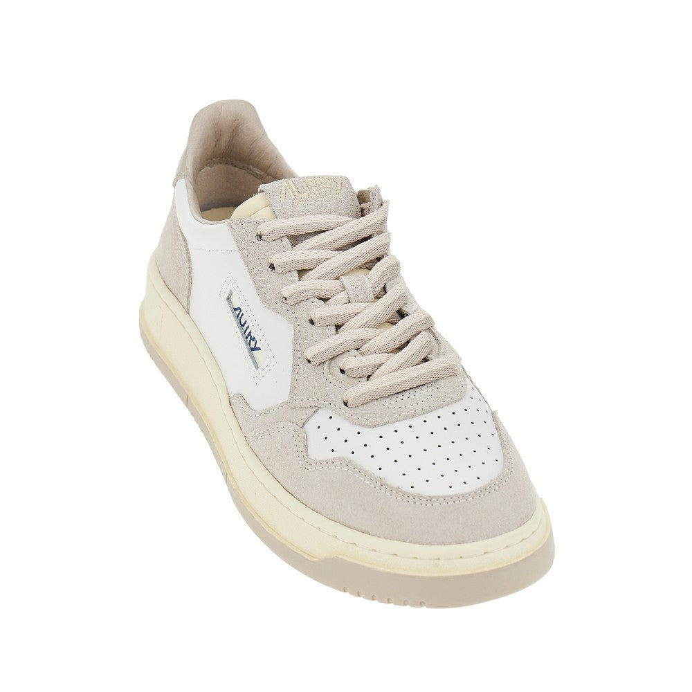 Autry Medalist Low leather sneakers