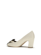 Ferragamo Leather Pumps - Seta Mascarpone