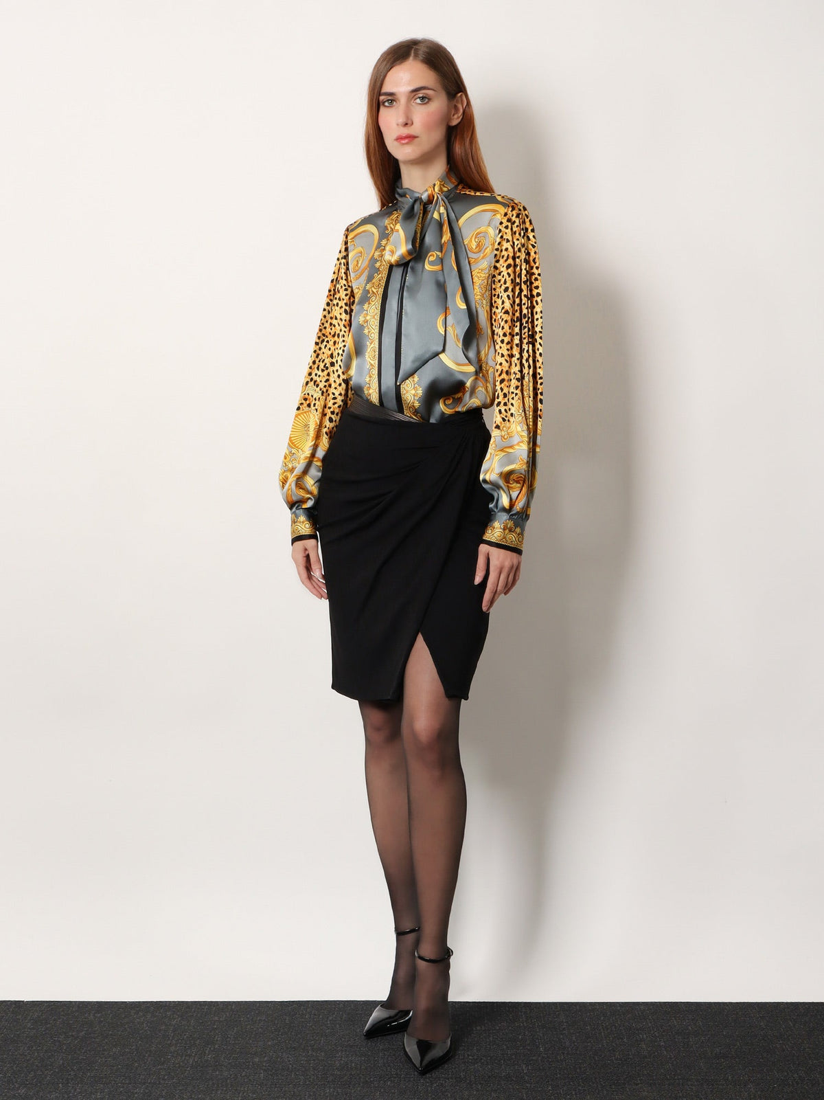 Versace Cheetah Foulard Lavallière silk shirt - Light Grey+Elephant Grey