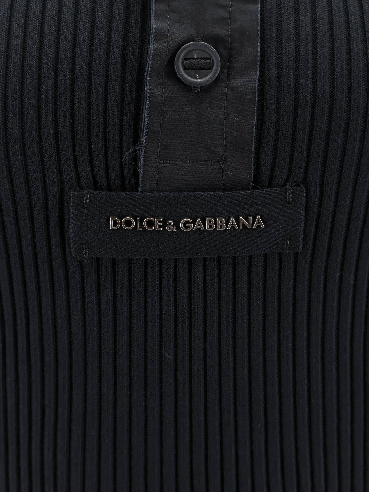 Dolce & Gabbana Ribbed cotton sweater with metal logo on the front - Nero