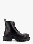 Balenciaga Leather boots with maxi rubber sole - Black