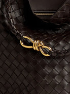 Bottega Veneta Andiamo Bucket leather crossbody bag with Intrecciato Pattern - Fondant-M Brass-Fond