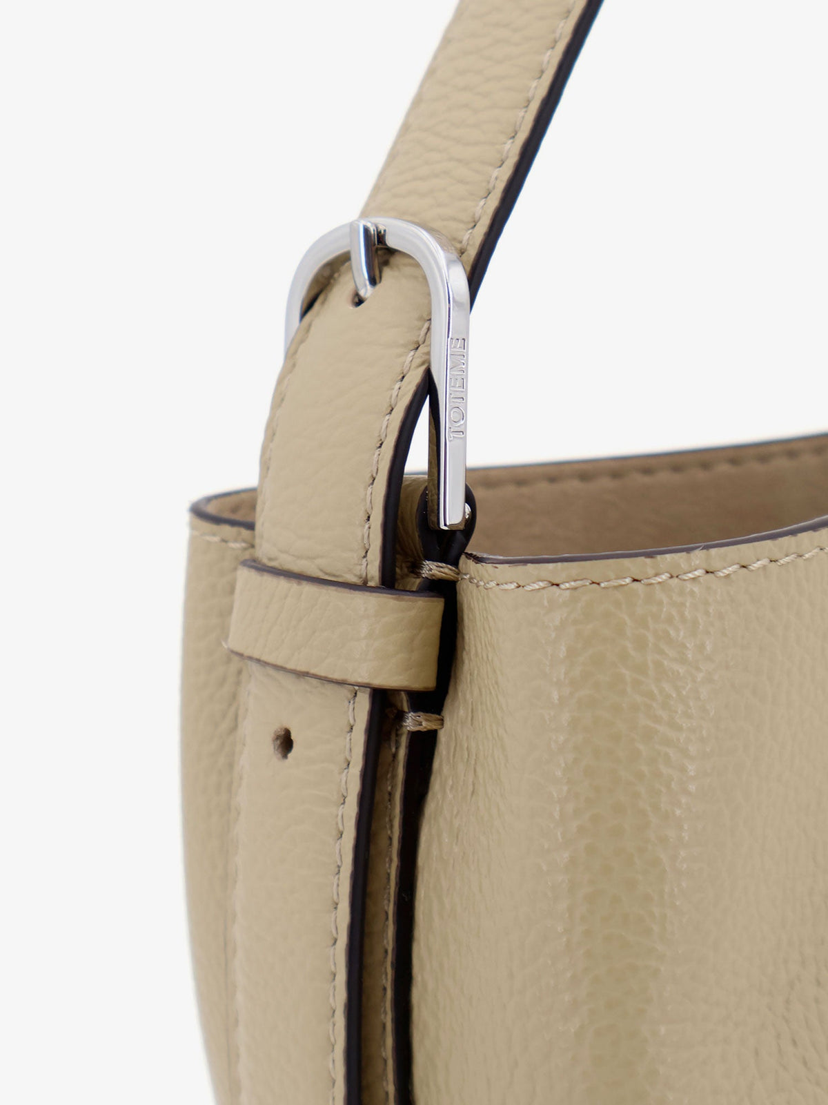 Toteme Petite Belted leather handbag with logo lettering print - Cashew