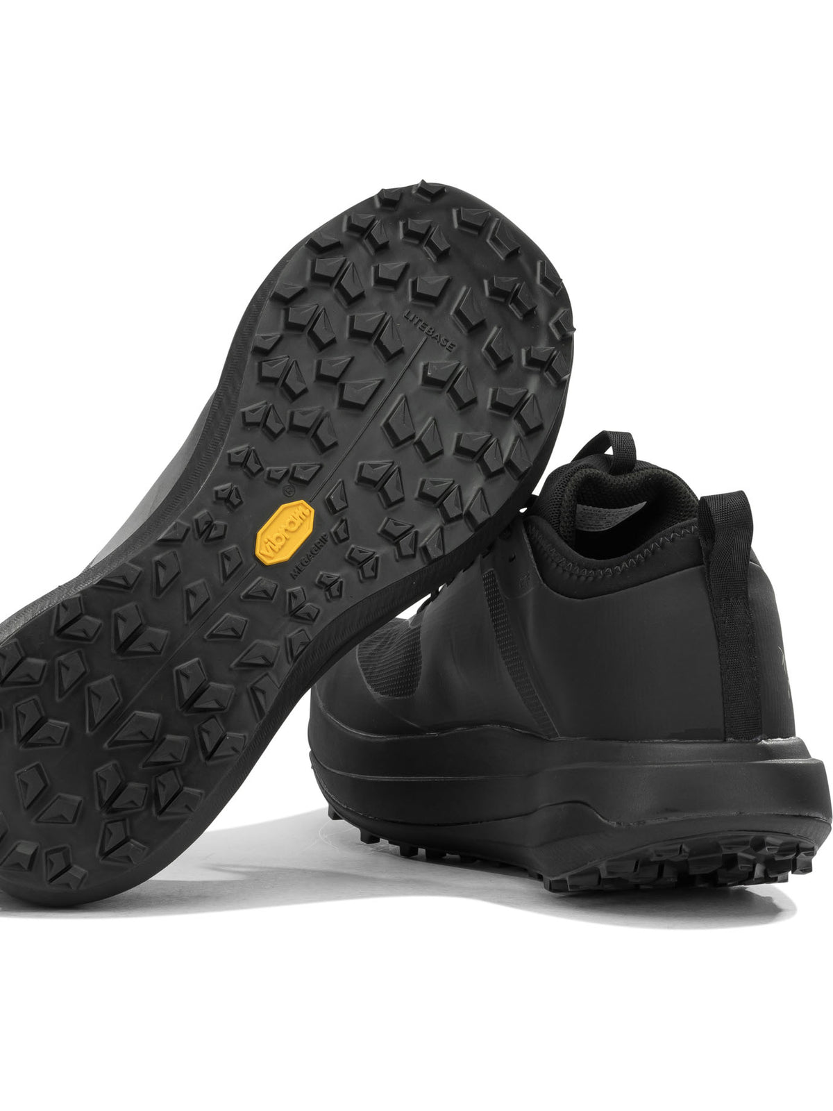 Arc'teryx "Sylan GTX" low-top sneakers - Black
