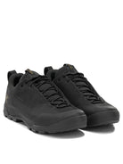 Arc'teryx "Konseal GTX" Low-top sneakers - Black