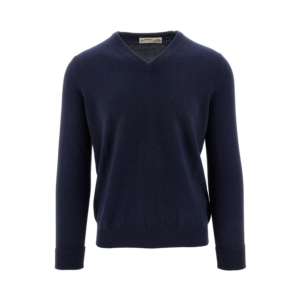 Ballantyne V-neck cashmere sweater